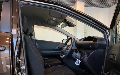 Toyota Sienta II, 2019 год, 1 850 000 рублей, 16 фотография