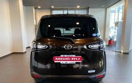Toyota Sienta II, 2019 год, 1 850 000 рублей, 4 фотография