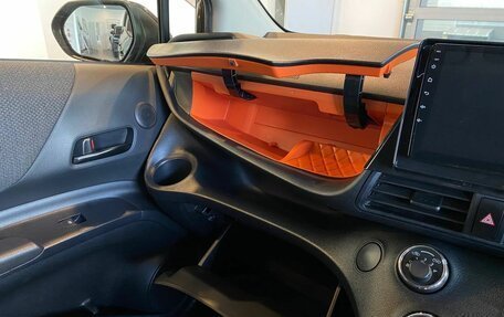 Toyota Sienta II, 2019 год, 1 850 000 рублей, 27 фотография