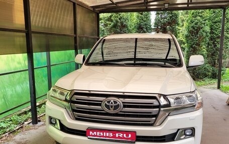 Toyota Land Cruiser 200, 2018 год, 6 590 000 рублей, 1 фотография