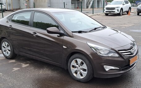 Hyundai Solaris II рестайлинг, 2014 год, 1 000 000 рублей, 1 фотография