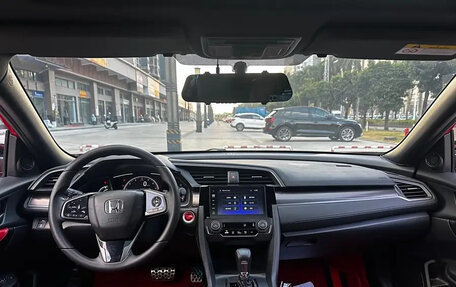 Honda Civic, 2022 год, 1 560 000 рублей, 7 фотография