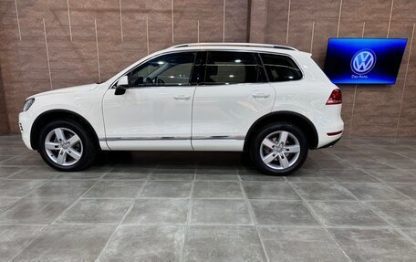 Volkswagen Touareg III, 2011 год, 2 300 000 рублей, 3 фотография