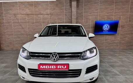 Volkswagen Touareg III, 2011 год, 2 300 000 рублей, 21 фотография