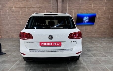 Volkswagen Touareg III, 2011 год, 2 300 000 рублей, 23 фотография