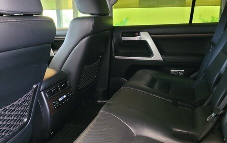 Toyota Land Cruiser 200, 2018 год, 6 590 000 рублей, 8 фотография