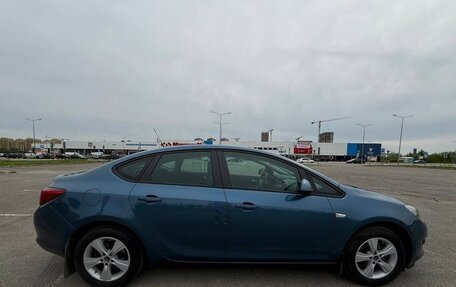Opel Astra J, 2013 год, 1 070 000 рублей, 8 фотография