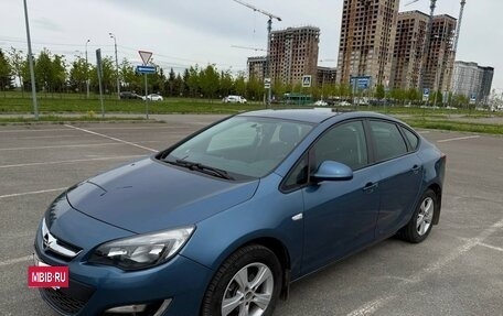 Opel Astra J, 2013 год, 1 070 000 рублей, 2 фотография