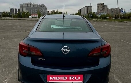 Opel Astra J, 2013 год, 1 070 000 рублей, 6 фотография