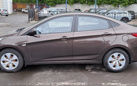 Hyundai Solaris II рестайлинг, 2014 год, 1 000 000 рублей, 6 фотография