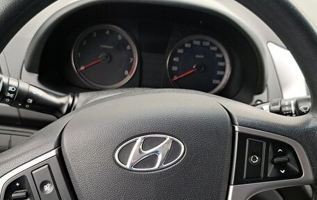 Hyundai Solaris II рестайлинг, 2014 год, 1 000 000 рублей, 12 фотография