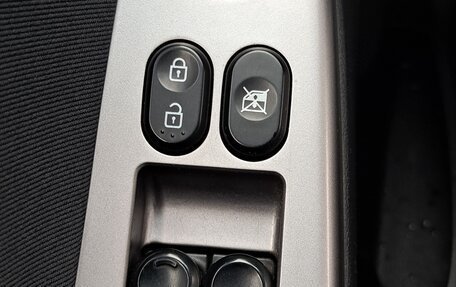 Hyundai Solaris II рестайлинг, 2014 год, 1 000 000 рублей, 14 фотография