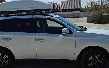 Mitsubishi Outlander III рестайлинг 3, 2012 год, 1 420 000 рублей, 3 фотография