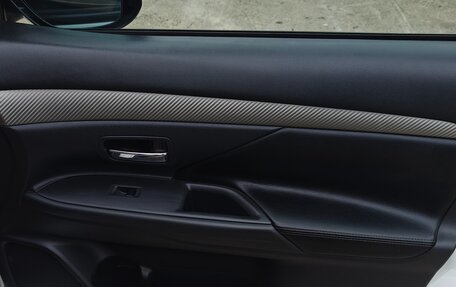 Mitsubishi Outlander III рестайлинг 3, 2012 год, 1 420 000 рублей, 7 фотография