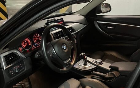 BMW 3 серия, 2018 год, 2 890 000 рублей, 15 фотография