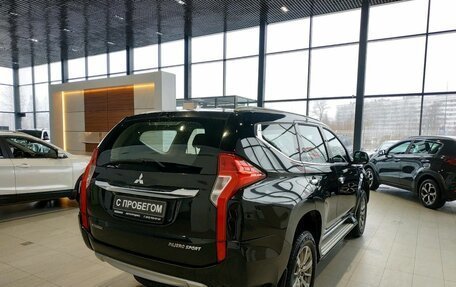 Mitsubishi Pajero Sport III рестайлинг, 2020 год, 1 939 000 рублей, 6 фотография