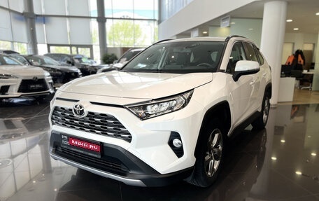 Toyota RAV4, 2021 год, 3 412 500 рублей, 1 фотография