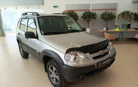 Chevrolet Niva I рестайлинг, 2015 год, 471 000 рублей, 3 фотография