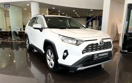 Toyota RAV4, 2021 год, 3 412 500 рублей, 3 фотография