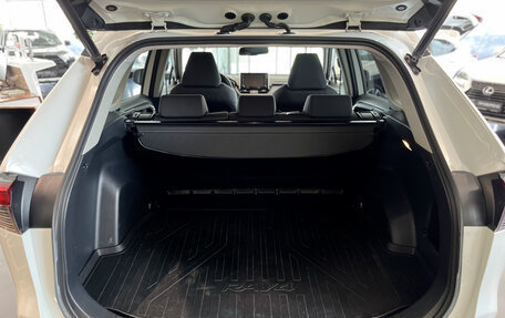 Toyota RAV4, 2021 год, 3 412 500 рублей, 10 фотография