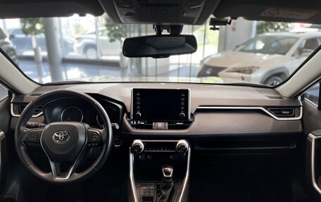 Toyota RAV4, 2021 год, 3 412 500 рублей, 14 фотография