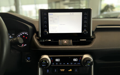 Toyota RAV4, 2021 год, 3 412 500 рублей, 15 фотография