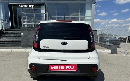 KIA Soul II рестайлинг, 2017 год, 1 800 000 рублей, 6 фотография