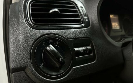 Volkswagen Polo VI (EU Market), 2015 год, 790 000 рублей, 13 фотография
