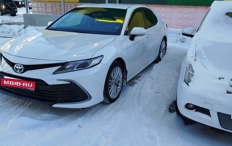 Toyota Camry, 2023 год, 3 585 000 рублей, 4 фотография