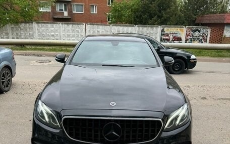 Mercedes-Benz E-Класс, 2017 год, 2 700 000 рублей, 5 фотография