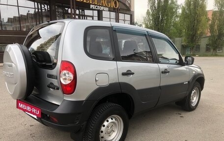 Chevrolet Niva I рестайлинг, 2015 год, 675 000 рублей, 2 фотография