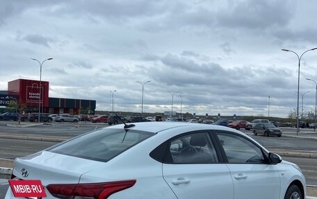 Hyundai Solaris II рестайлинг, 2021 год, 1 630 000 рублей, 2 фотография