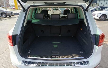 Volkswagen Touareg III, 2016 год, 2 600 000 рублей, 10 фотография
