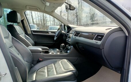 Volkswagen Touareg III, 2016 год, 2 600 000 рублей, 11 фотография