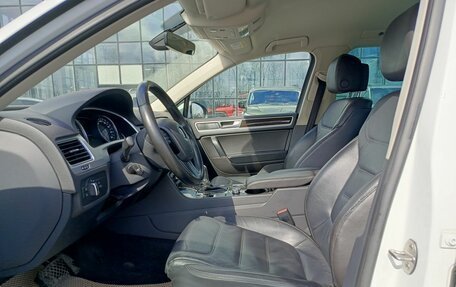 Volkswagen Touareg III, 2016 год, 2 600 000 рублей, 16 фотография