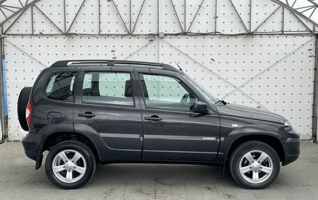 Chevrolet Niva I рестайлинг, 2016 год, 690 000 рублей, 9 фотография