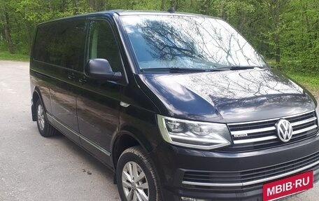 Volkswagen Caravelle T6 рестайлинг, 2017 год, 3 000 000 рублей, 3 фотография