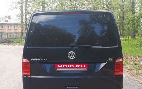 Volkswagen Caravelle T6 рестайлинг, 2017 год, 3 000 000 рублей, 7 фотография