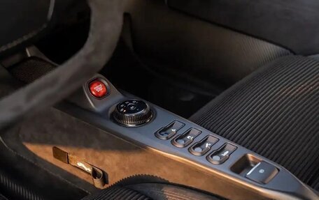 Ford GT II, 2021 год, 79 800 000 рублей, 24 фотография