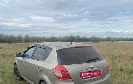 KIA cee'd I рестайлинг, 2010 год, 580 000 рублей, 8 фотография