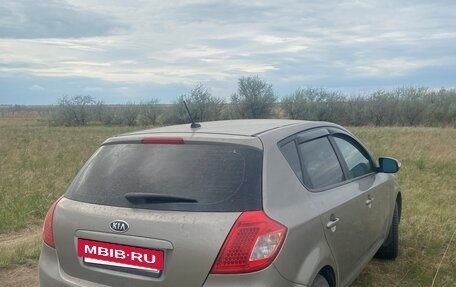 KIA cee'd I рестайлинг, 2010 год, 580 000 рублей, 7 фотография