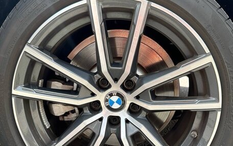 BMW 3 серия, 2019 год, 3 650 000 рублей, 24 фотография