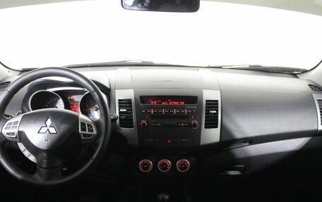 Mitsubishi Outlander III рестайлинг 3, 2008 год, 980 000 рублей, 10 фотография