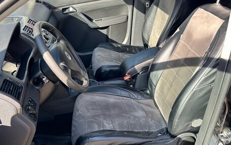 Volkswagen Touran III, 2010 год, 750 000 рублей, 8 фотография