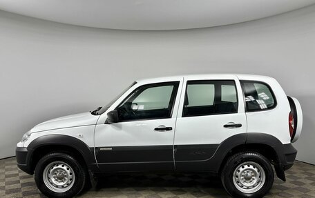Chevrolet Niva I рестайлинг, 2017 год, 815 000 рублей, 2 фотография
