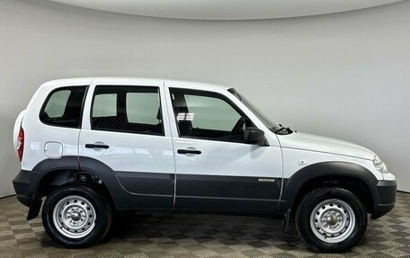Chevrolet Niva I рестайлинг, 2017 год, 815 000 рублей, 7 фотография