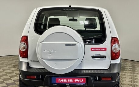 Chevrolet Niva I рестайлинг, 2017 год, 815 000 рублей, 4 фотография