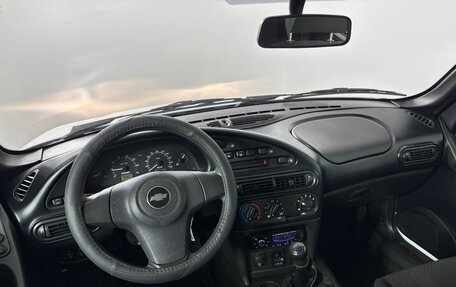 Chevrolet Niva I рестайлинг, 2017 год, 815 000 рублей, 15 фотография