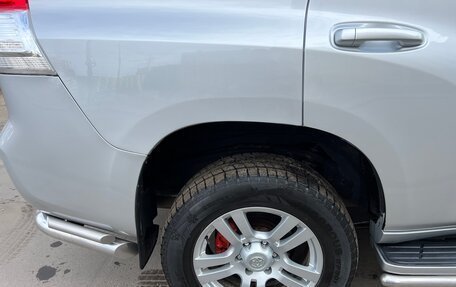 Toyota Land Cruiser Prado 150 рестайлинг 2, 2010 год, 2 500 000 рублей, 13 фотография