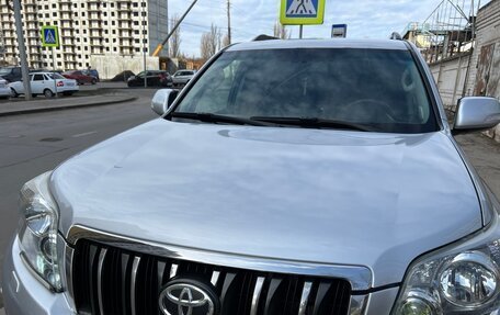 Toyota Land Cruiser Prado 150 рестайлинг 2, 2010 год, 2 500 000 рублей, 10 фотография